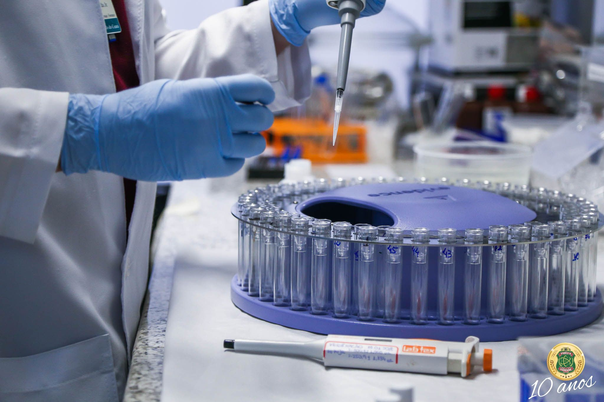Coordenadoria de Análises Laboratoriais Forenses: responsável por investigar os “vestígios invisíveis”