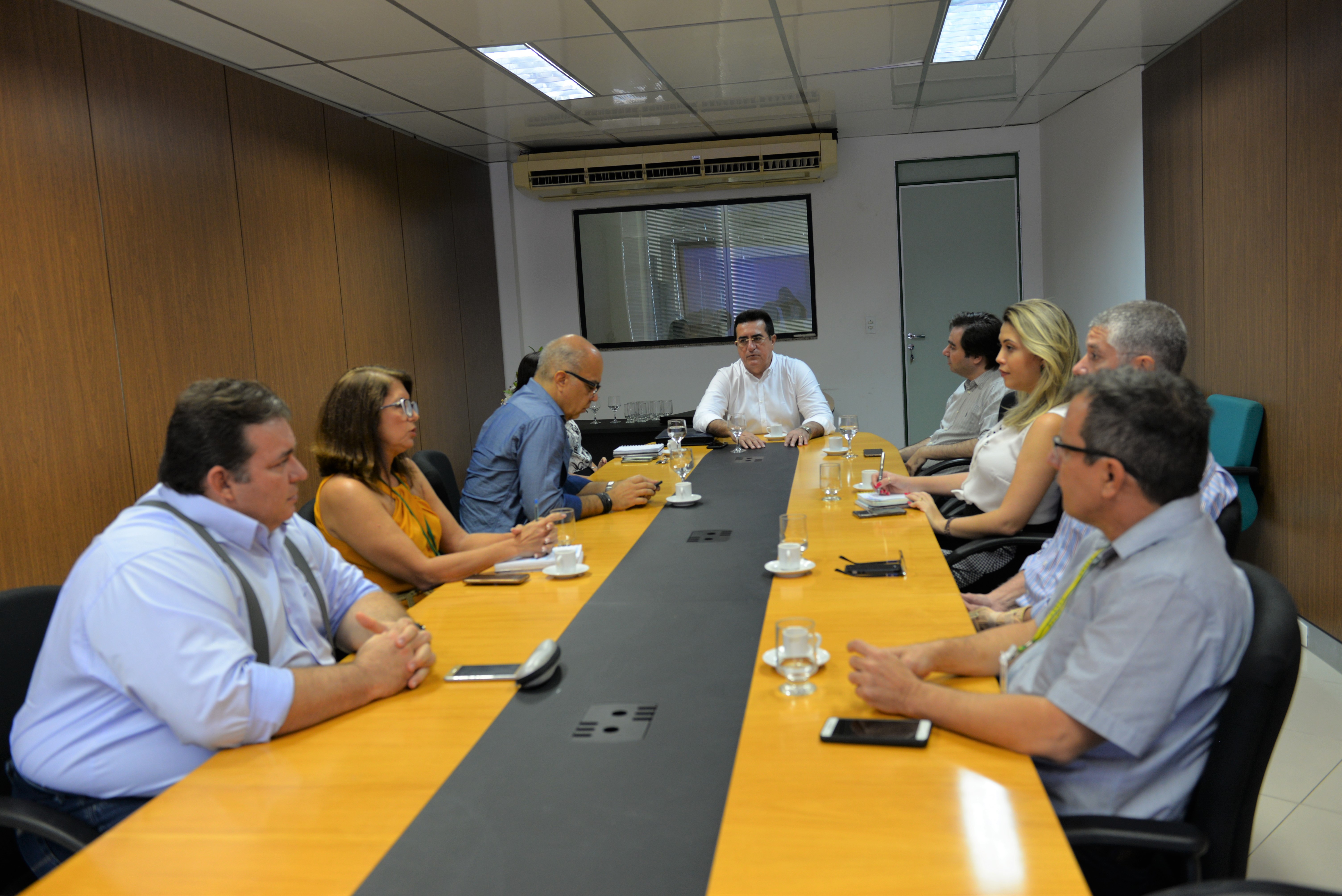 Pefoce recebe superintendente da Polícia Científica de Goiás