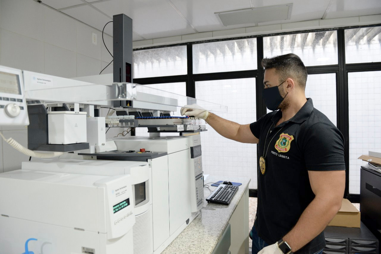 Toxicologia Forense da Pefoce dispõe de tecnologia de ponta para identificação das drogas apreendidas no Ceará